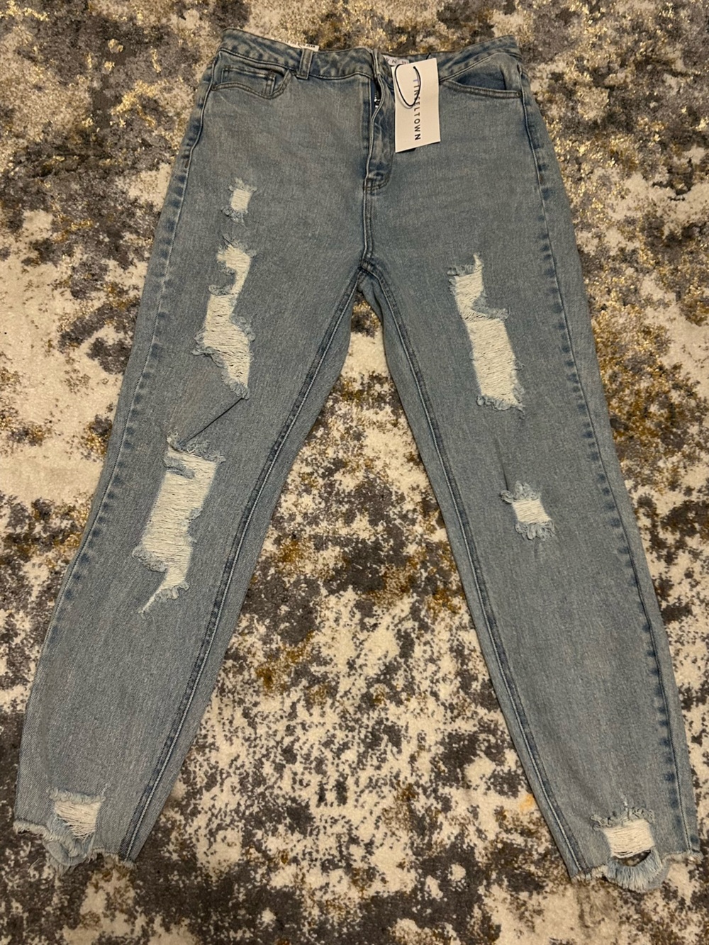 Tinseltown Hi-Rise Mom Jeans Size 13 Distressed Light Wash Denim